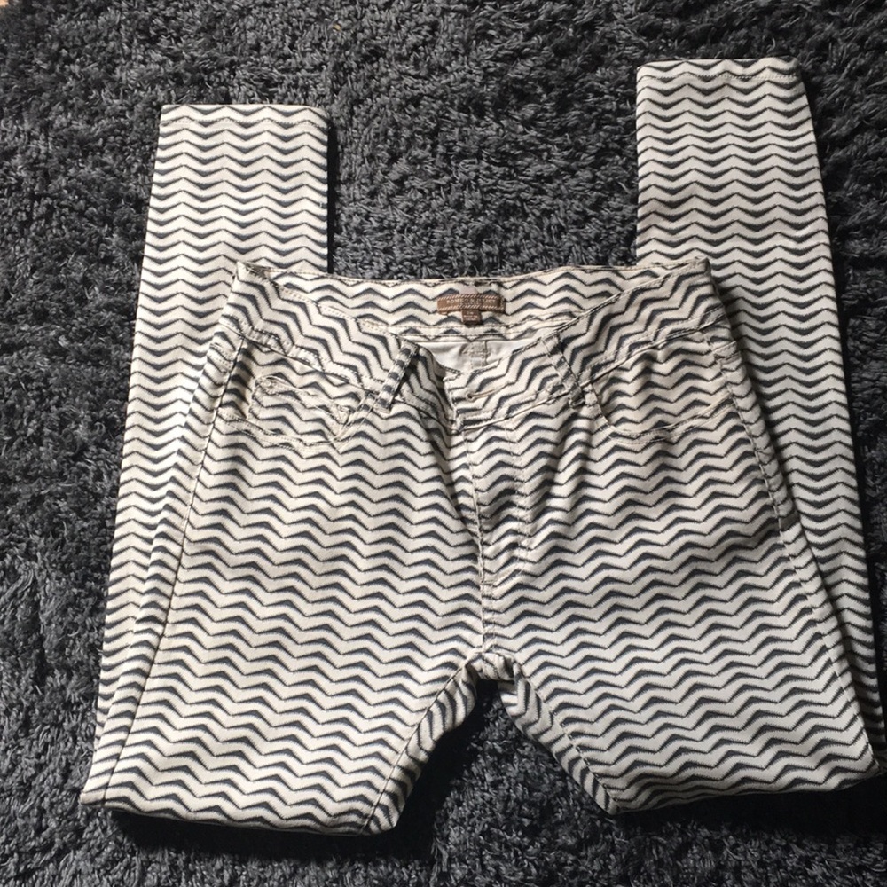 Stylish  Romeo & Juliet Couture Pants